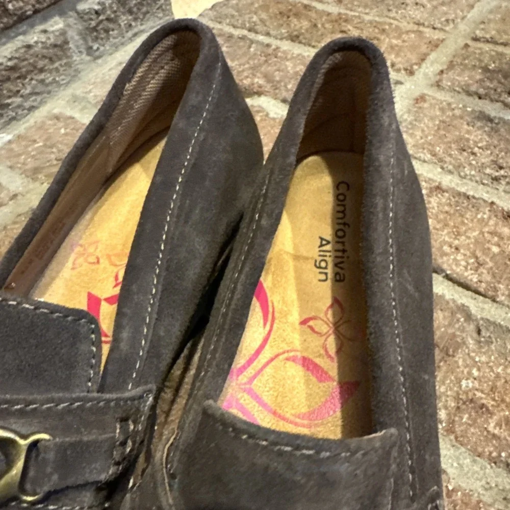 Comfortiva Linz Leather Loafer Women's Size 8.5 M Slip On Brown‎